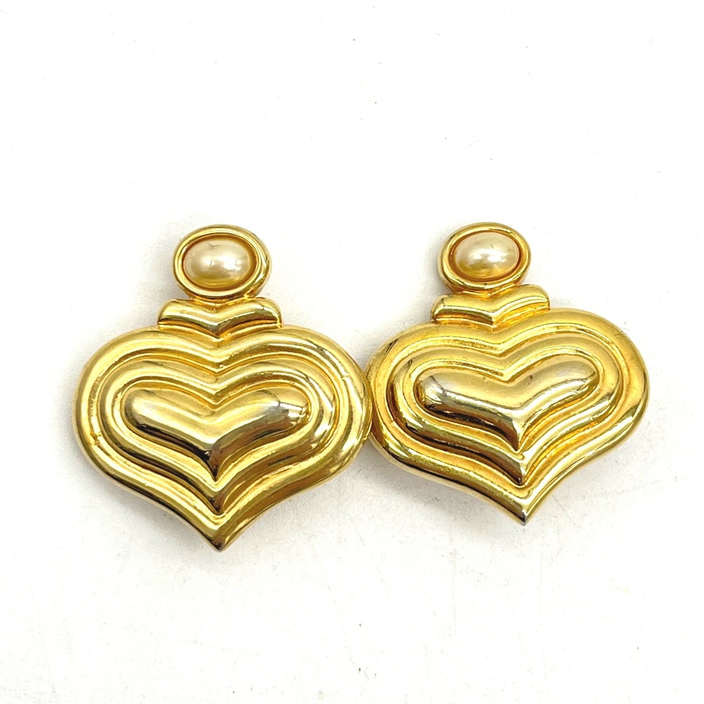 Vintage Gold Tone Tiered Heart Faux Pearl Clip On Statement Earrings 80s‎ Retro